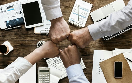 teams_hands_2